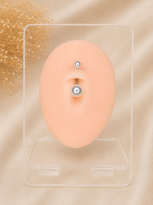 Bauchnabelpiercing mit doppelten Perlen