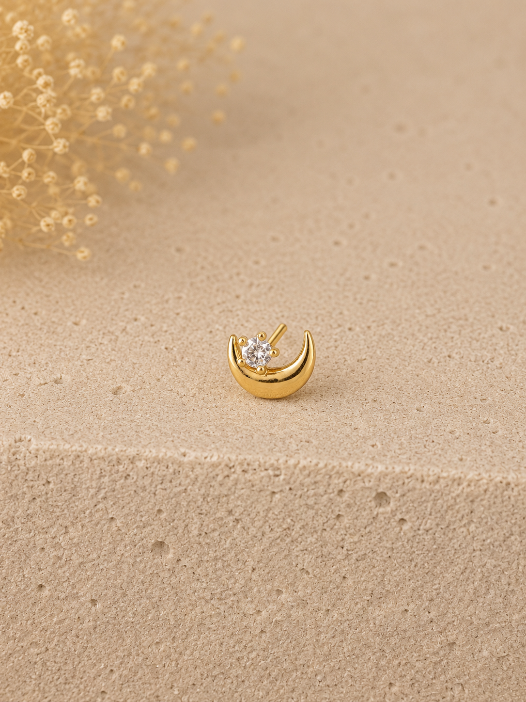 Piercing Nez Lune Doré en Acier Chirurgical | Maison Marinette