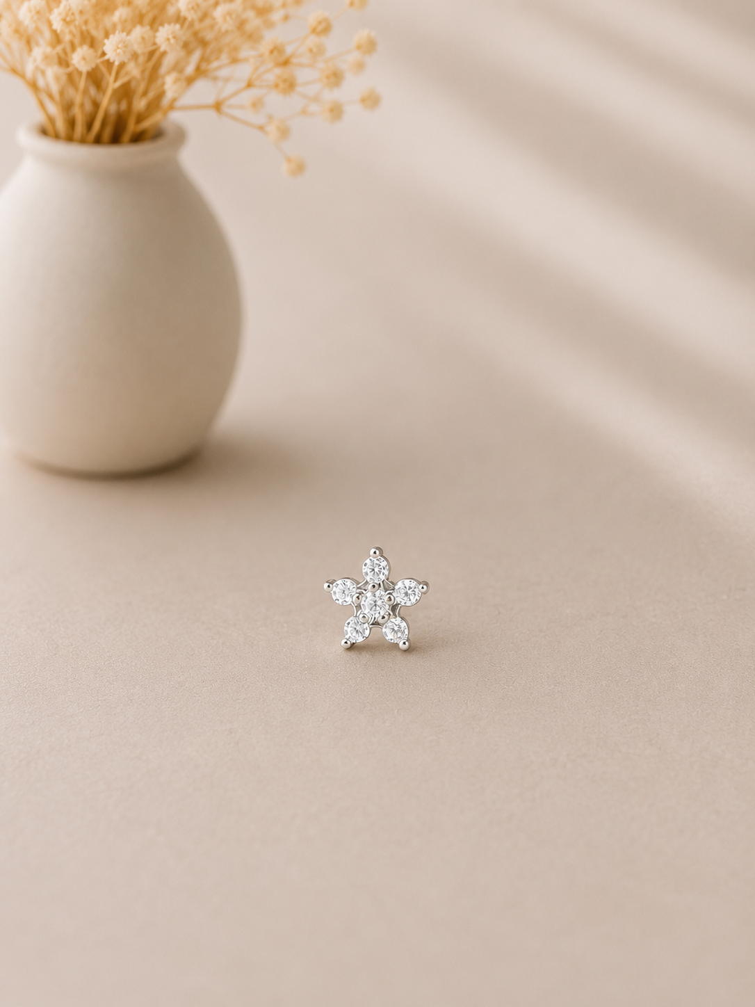 Piercing Nez Fleur Argenté en Acier Chirurgical | Maison Marinette