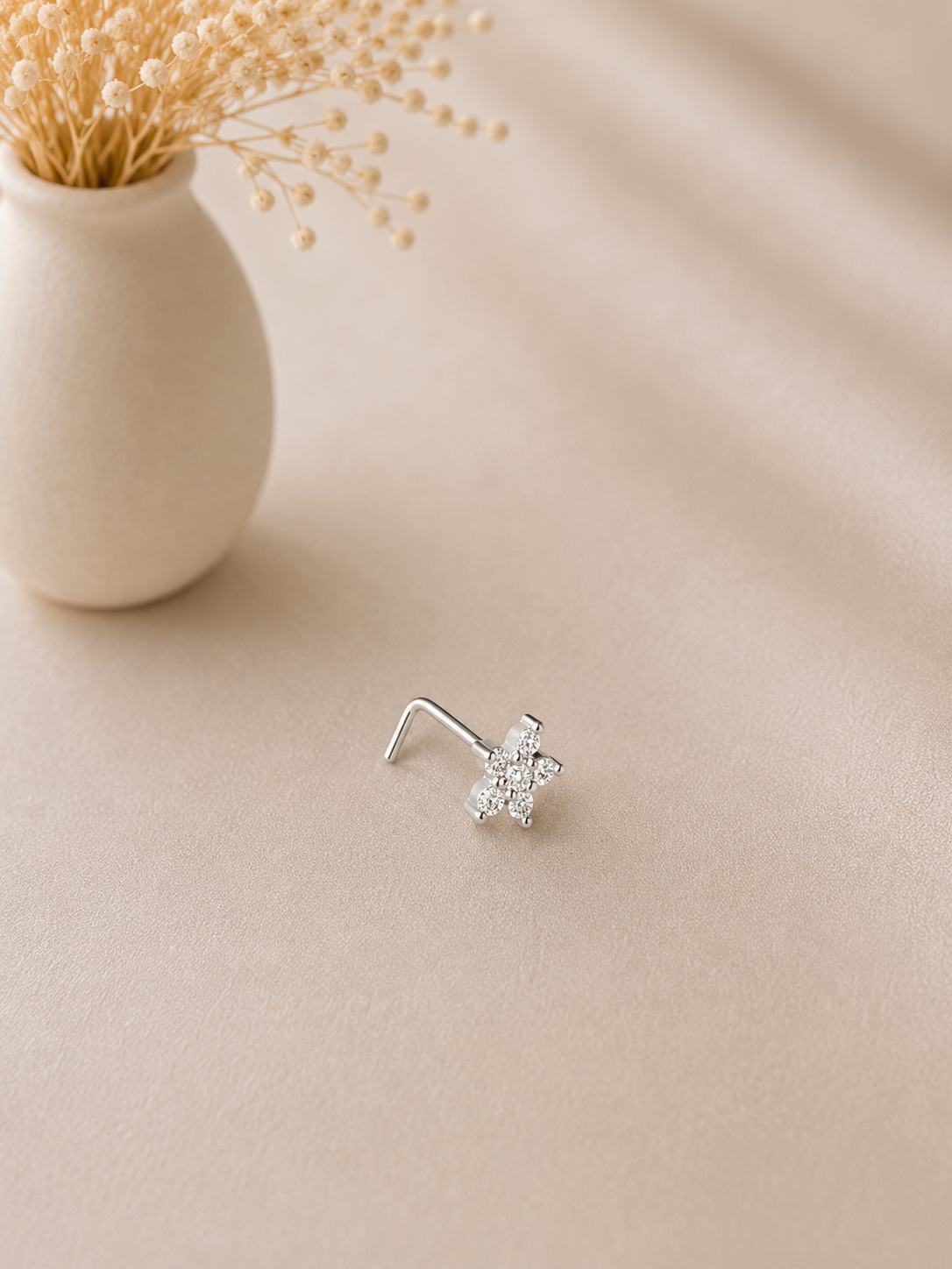 Piercing Nez Fleur Argenté en Acier Chirurgical | Maison Marinette